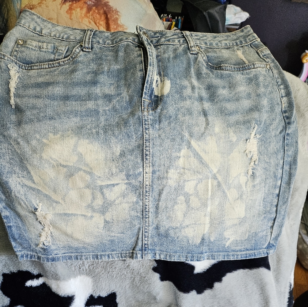 Venus jean mini skirt